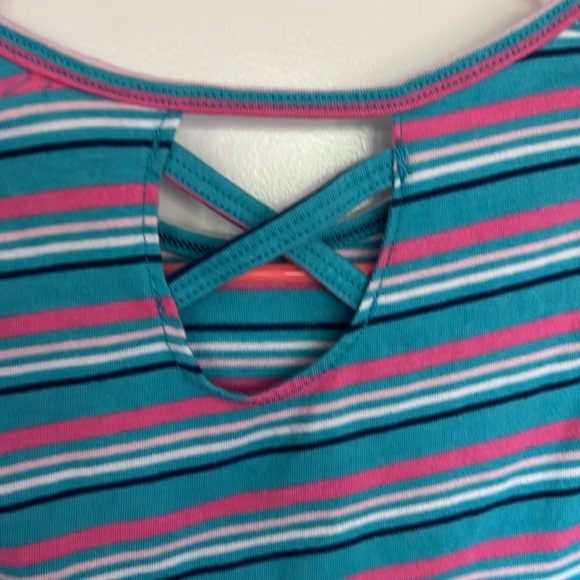 🌺2 for $12🌺 Girls Striped Tanktop - Picture 4 of 5